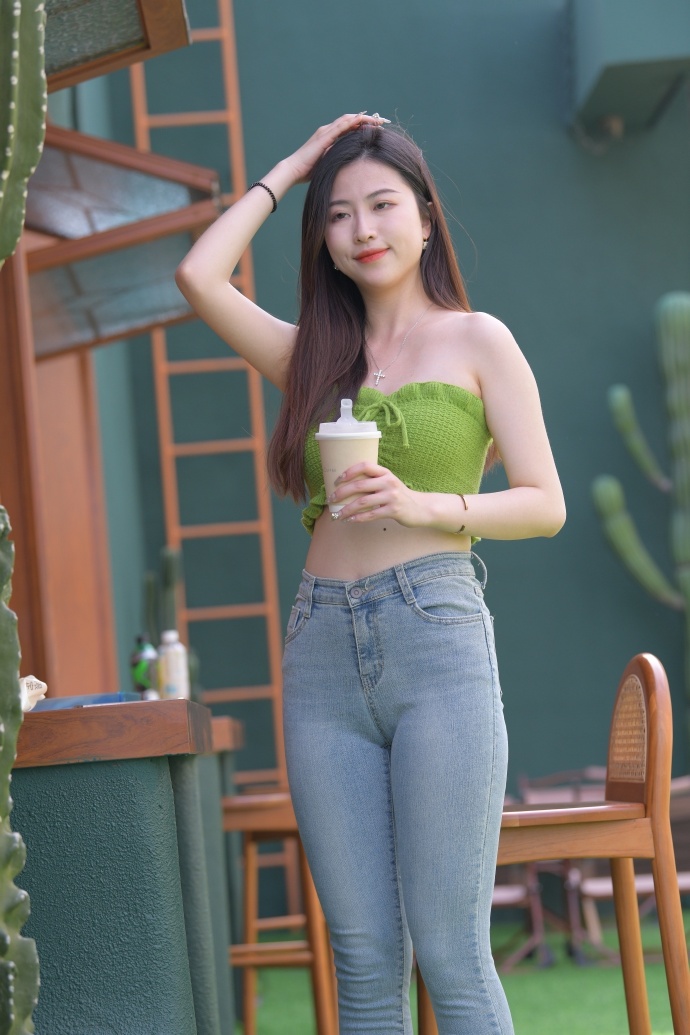 蒂老版V21919 - 说IT资讯网AG真人网页分腿打花蒂 - 分腿打花(图1)